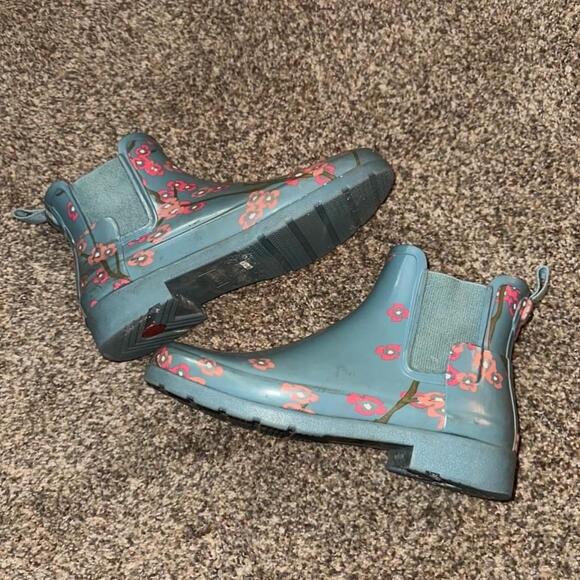 Hunter rain boots BLOSSOM PRINT CHELSEA BOOTS IN SOFT PINE FLORAL size 8 - Picture 3 of 6